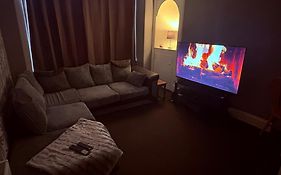 West End Glasgow 2 Bed Apartment